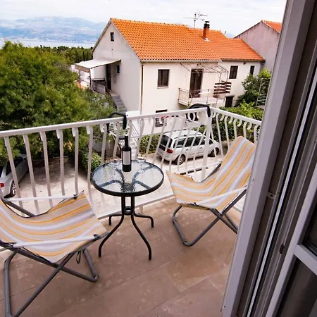 Apartment Mali Raj *