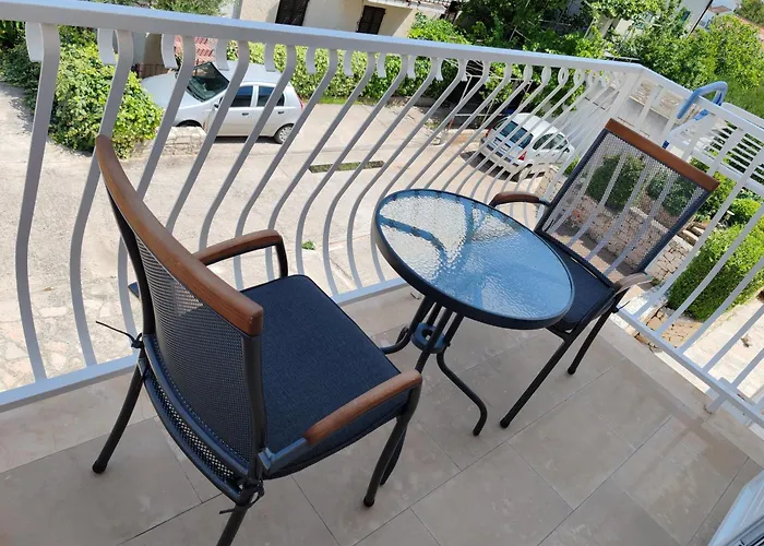 Mali Raj Apartament Supetar